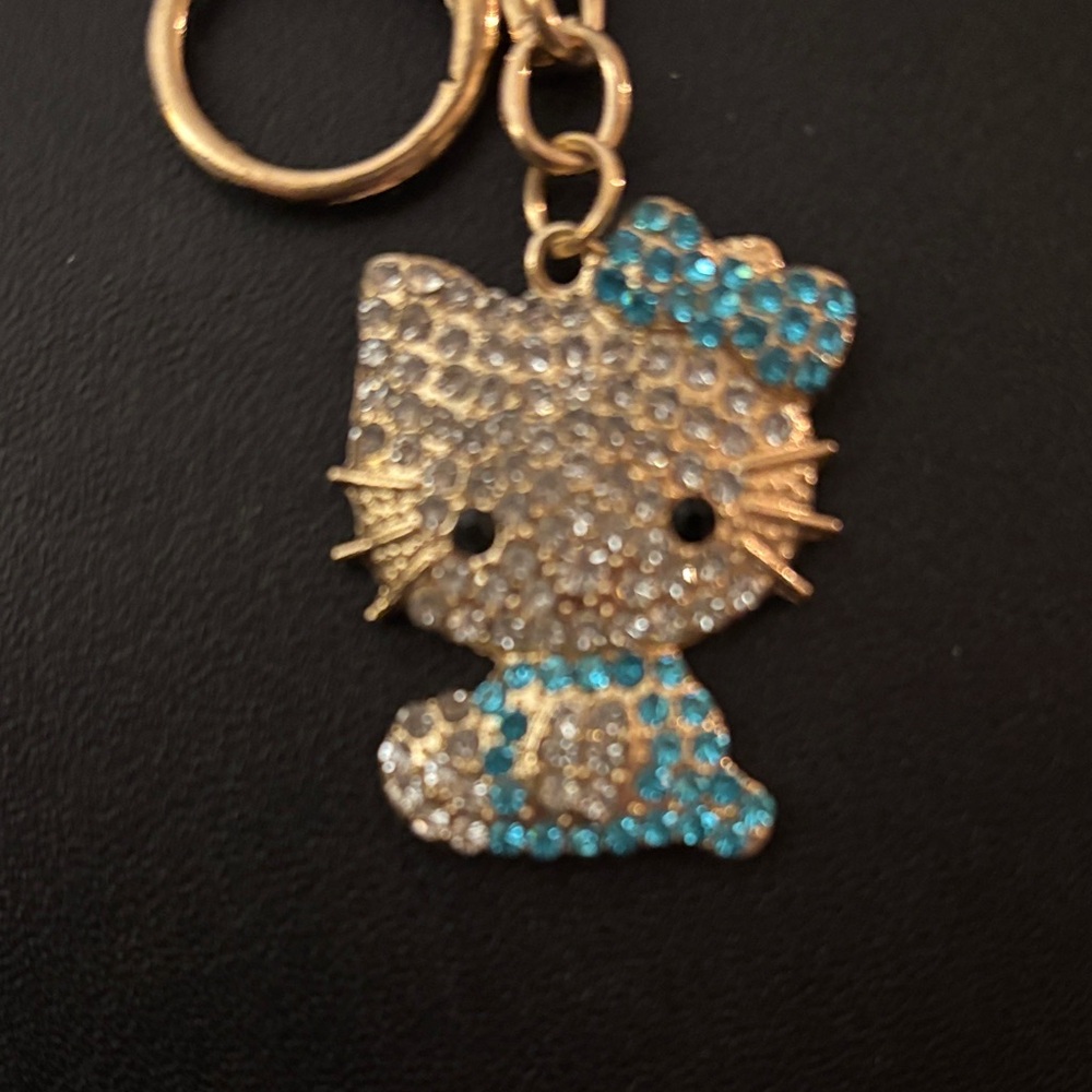 Hello Kitty Keychain with Rhinestones - Picture 2 of 4